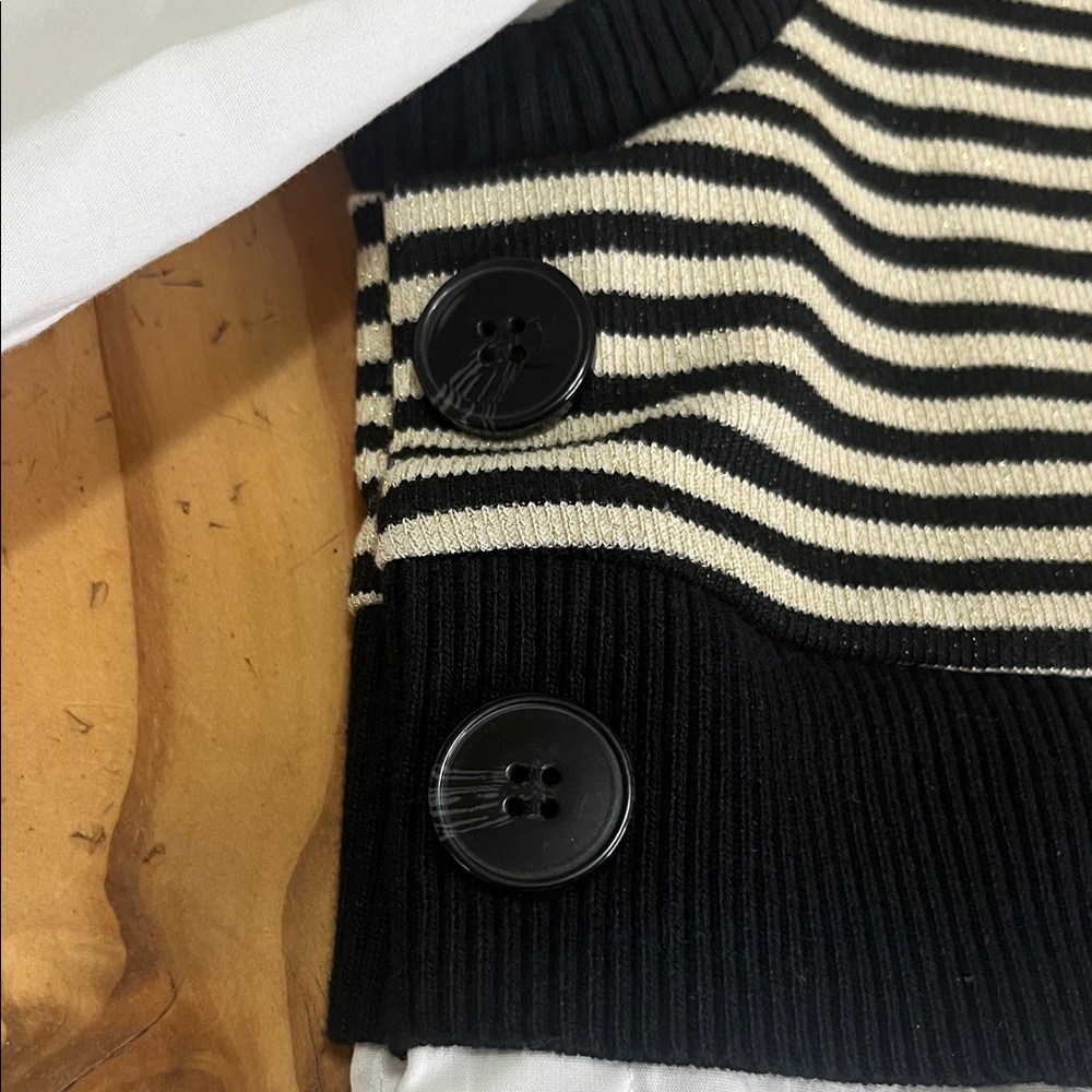 Anthropologie Maeve Long-Sleeve Linen Twofer Sweater Vest Top - Picture 5 of 9
